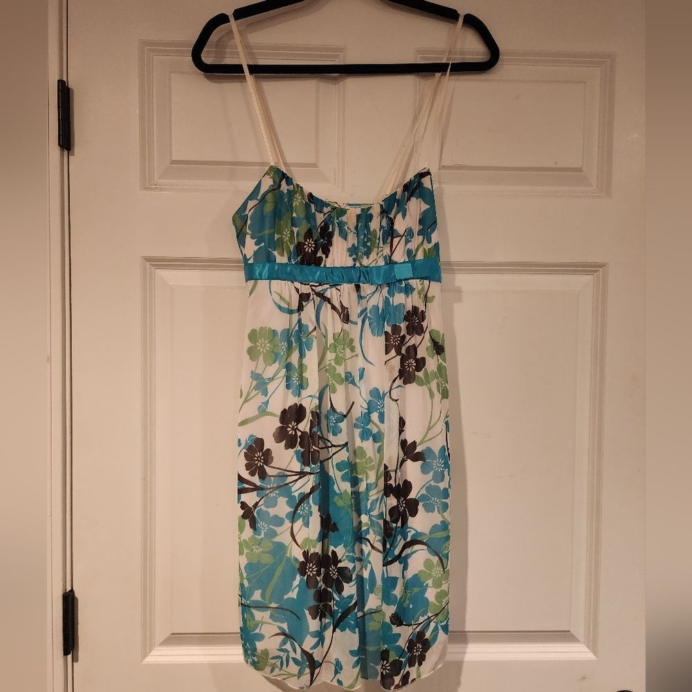 Rampage Y2K white and blue floral dress M